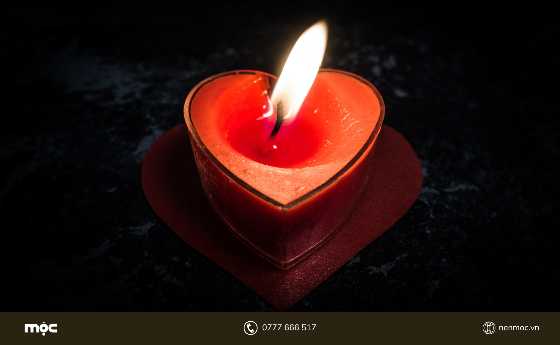 Không di chuyển khi đang đốt nến